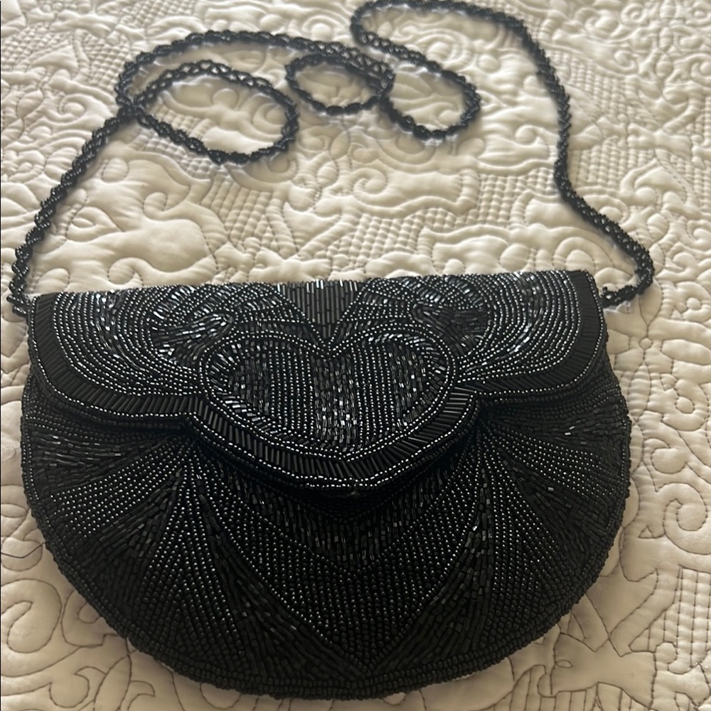 Beaded elegant clutch/shoulder bag